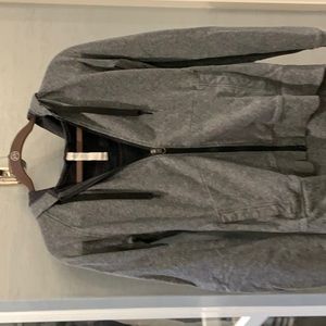 Lululemon Charcoal Gray Sweatshirt Size 6